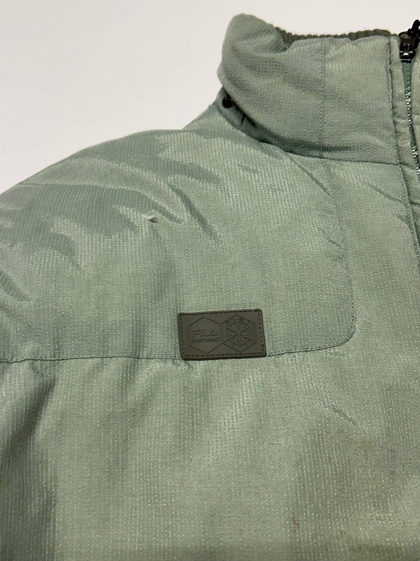 Vintage Fila sport legacy puffer jacket (XL