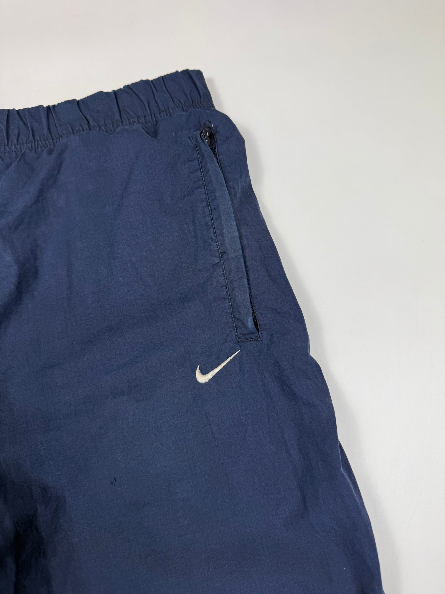 Vintage Nike mini swoosh baggy track pants (L)