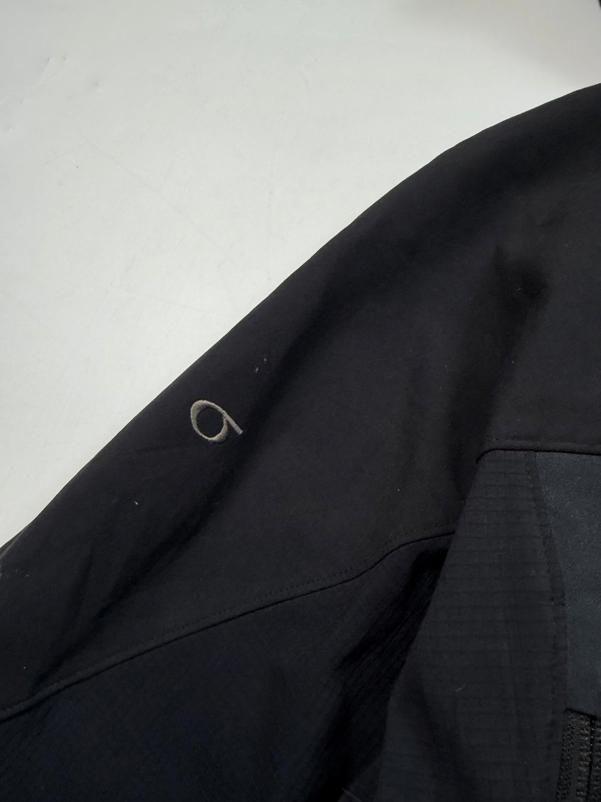 Vintage Arcteryx sigma AR jacket (M)
