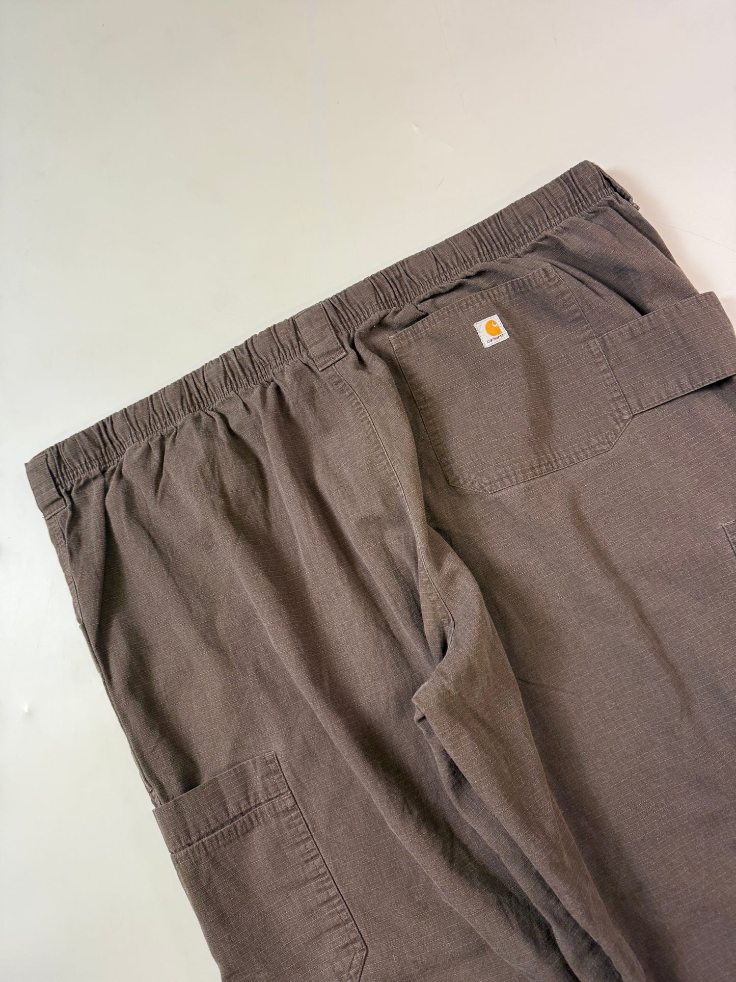 Vintage Carhartt baggy parachute pants (W40)