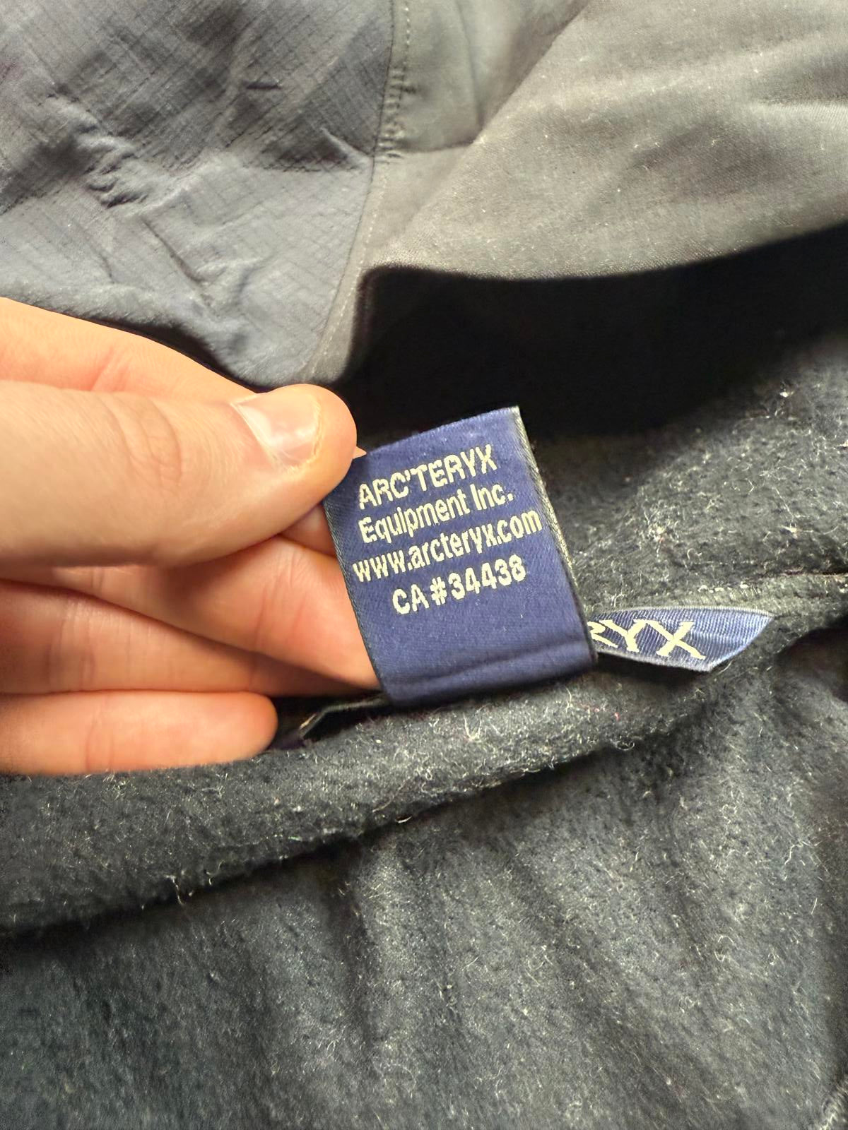 Vintage Arcteryx sigma AR jacket (M)