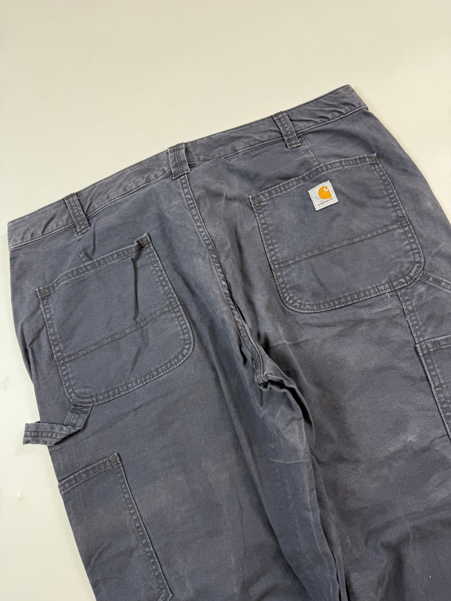 Carhartt baggy carpenter pants (W36)