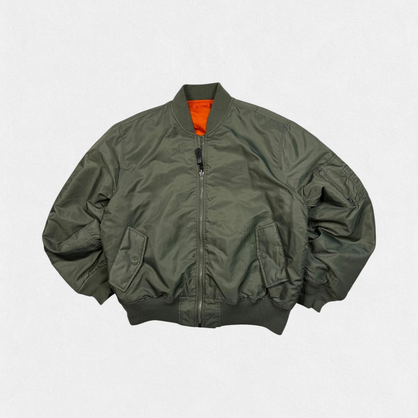 Vintage Ma-1 military bomber jacket (L)