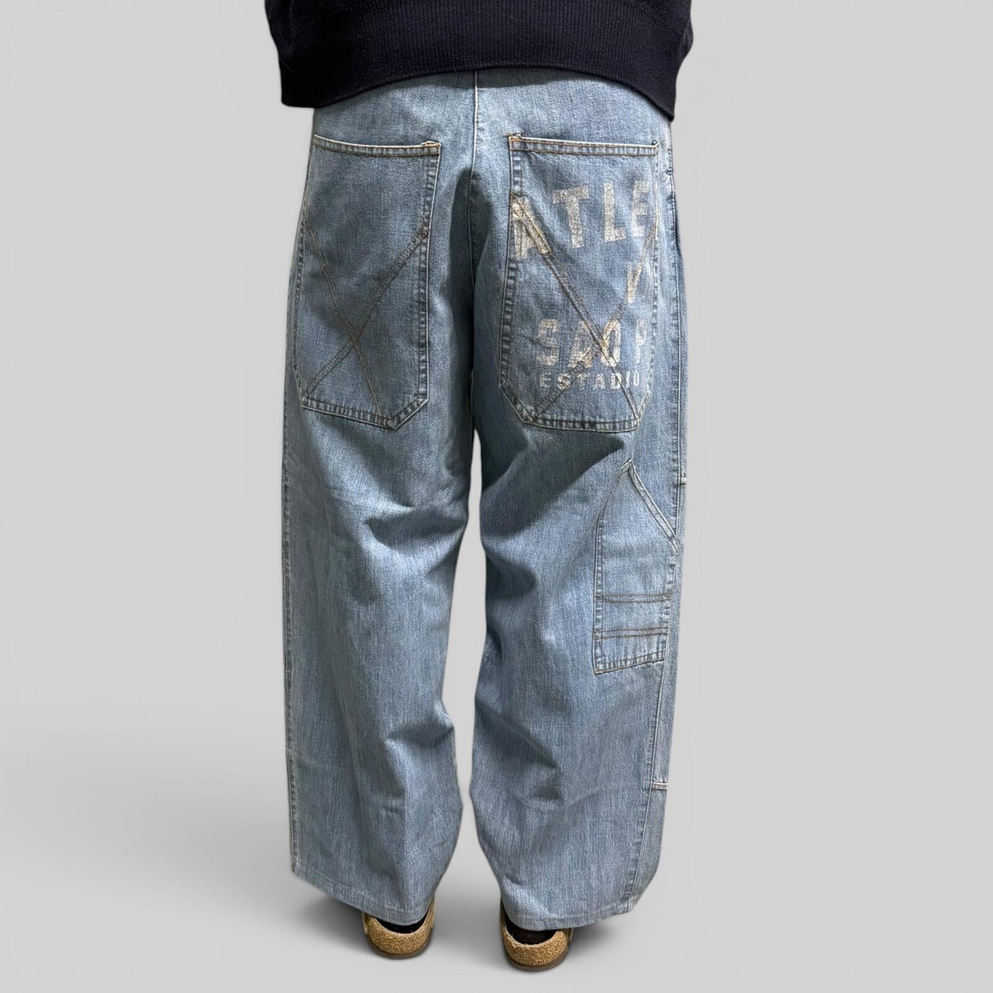 Vintage Y2K baggy hip hop jeans (W34)