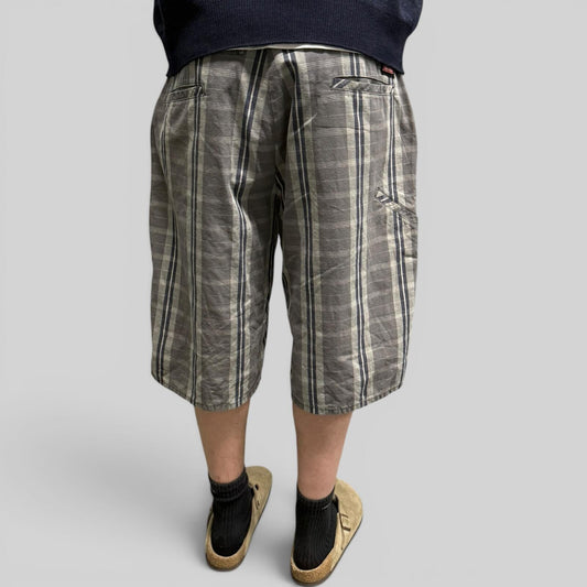 Vintage Dickies baggy checkered shorts (W36)