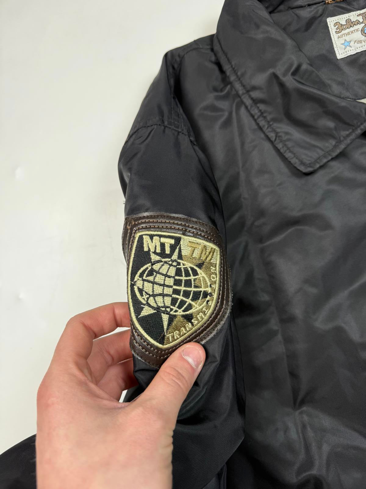 Vintage CWU ma-1 bomber jacket (XL)