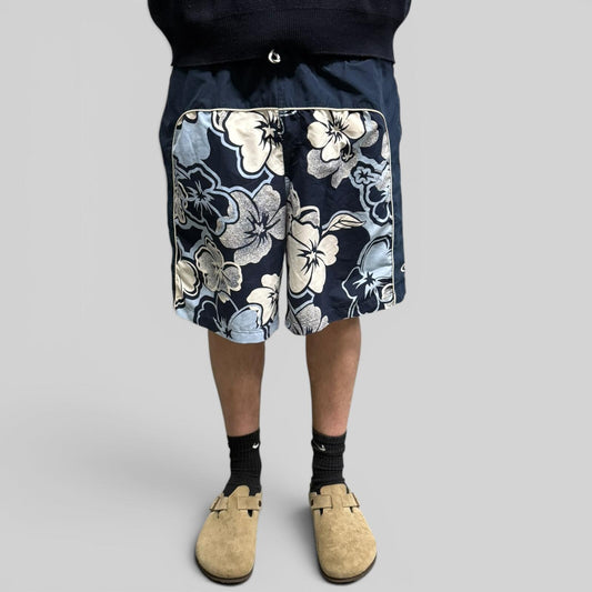 Vintage O'neill baggy board surf shorts (M)