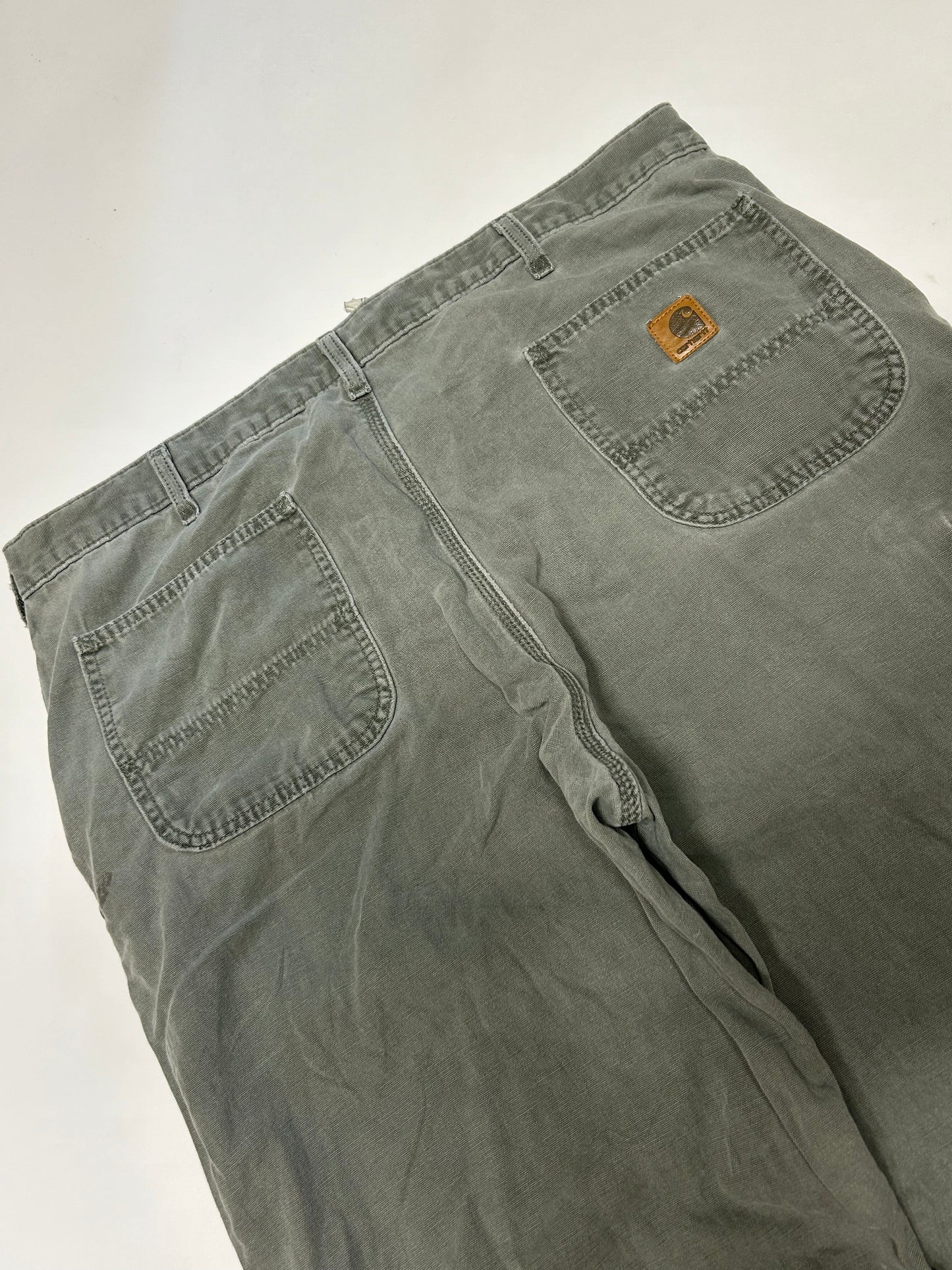 Vintage Carhartt carpenter pants (W42)