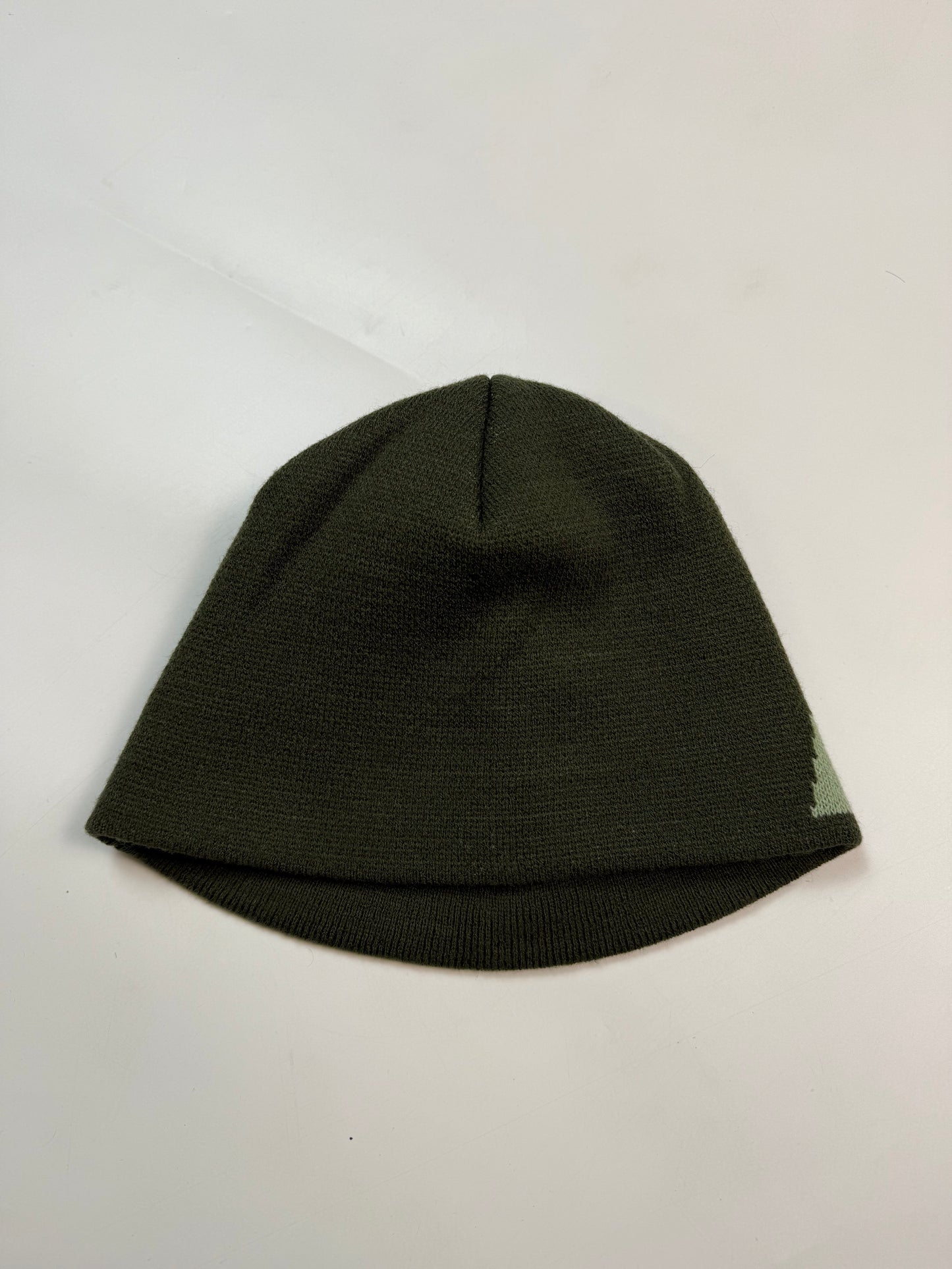 Vintage Y2K Animal script logo beanie (OS)