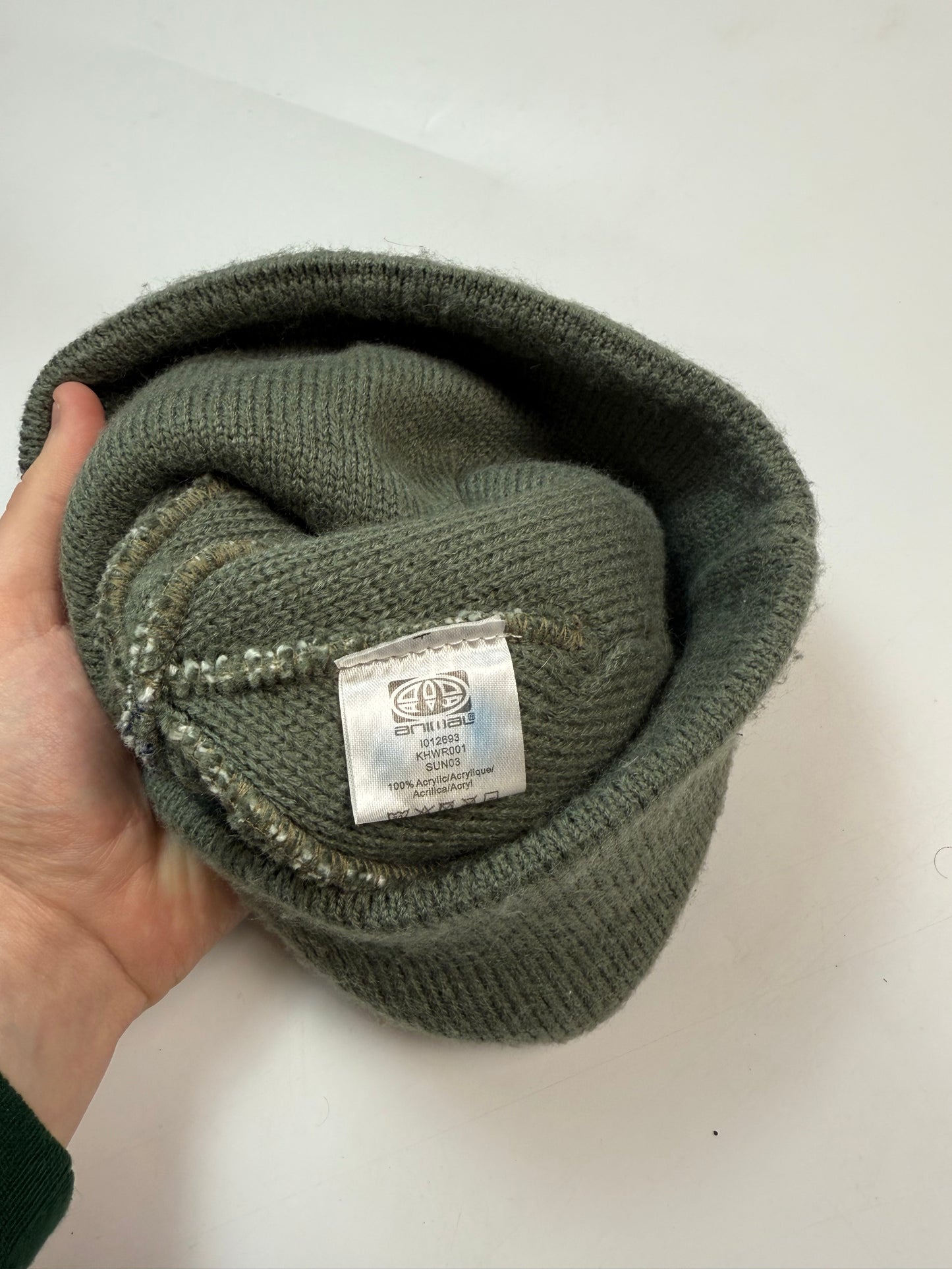 Vintage Y2K Animal spell out beanie (OS)