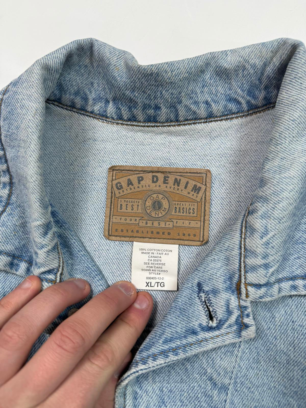 Vintage Gap blue jeans denim jacket (XL)