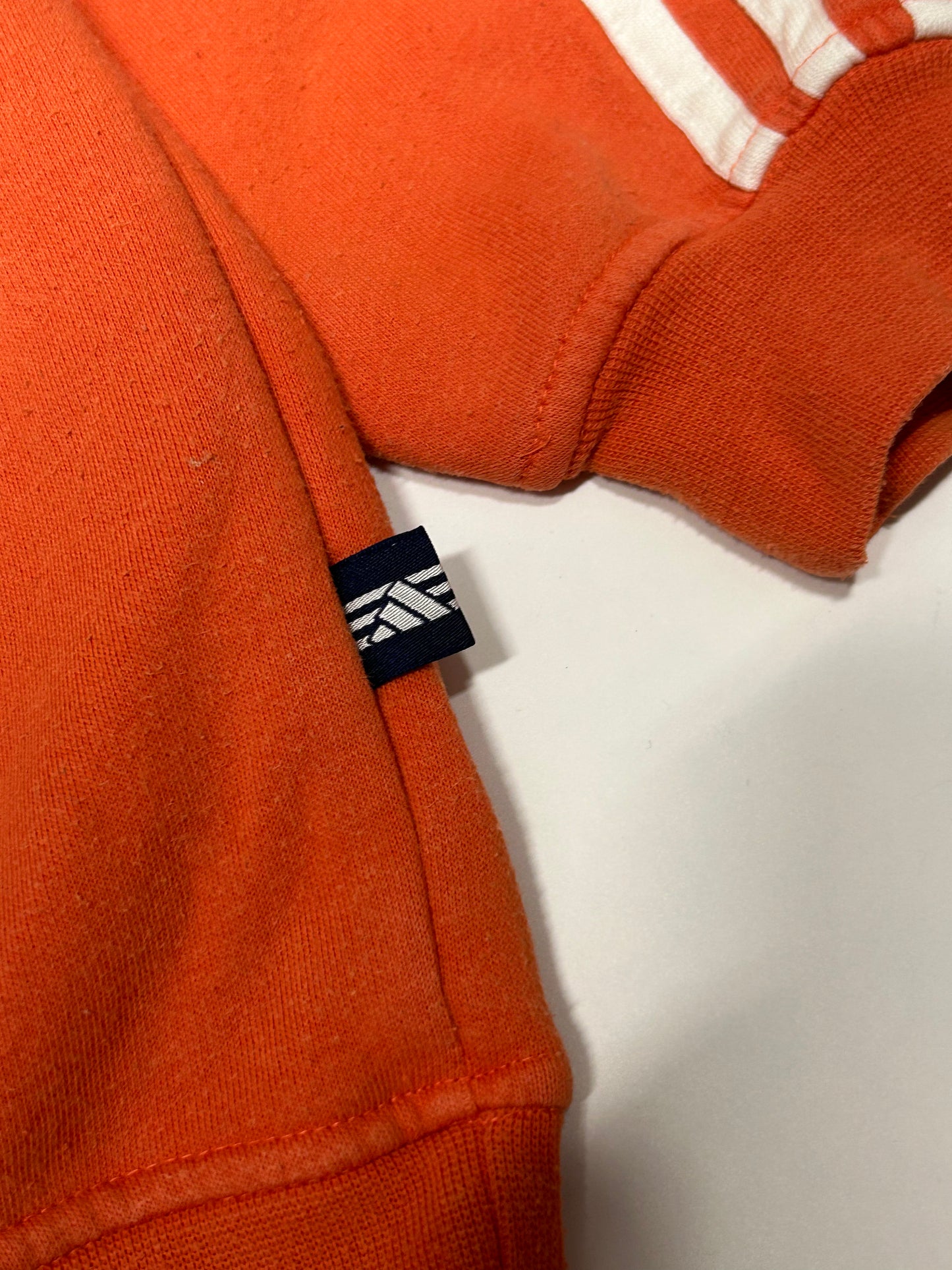 Vintage 90s Adidas small logo sweatshirt (M)