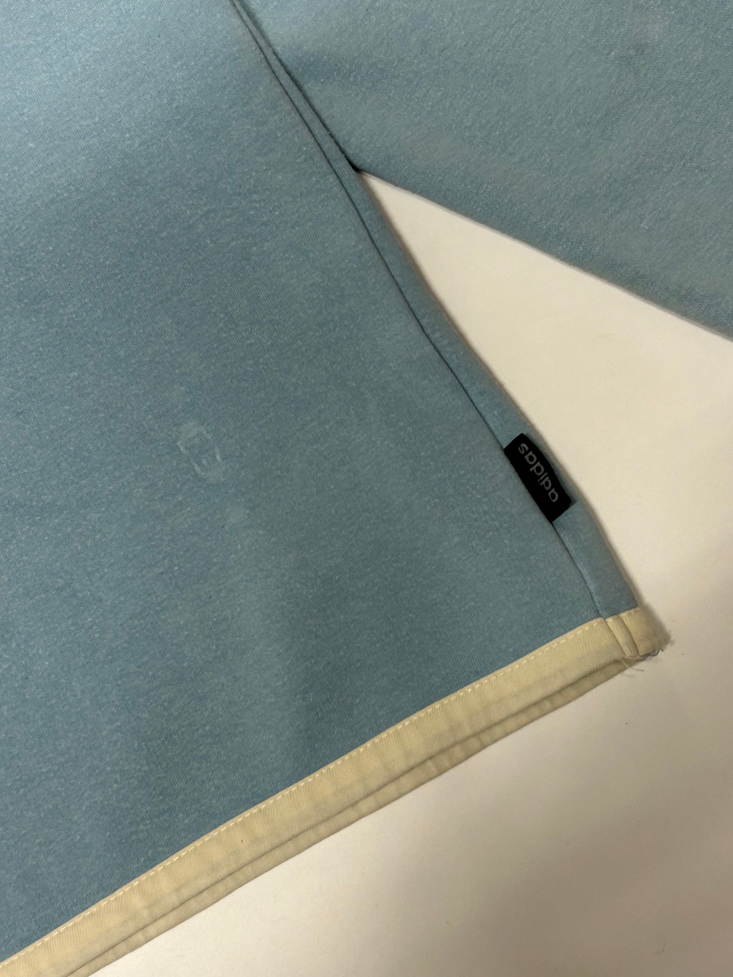 Vintage Adidas small logo sweatshirt (S)