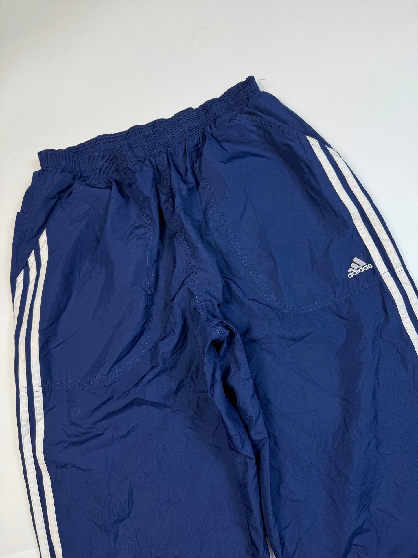 Vintage Adidas baggy side stripe track pants (M)