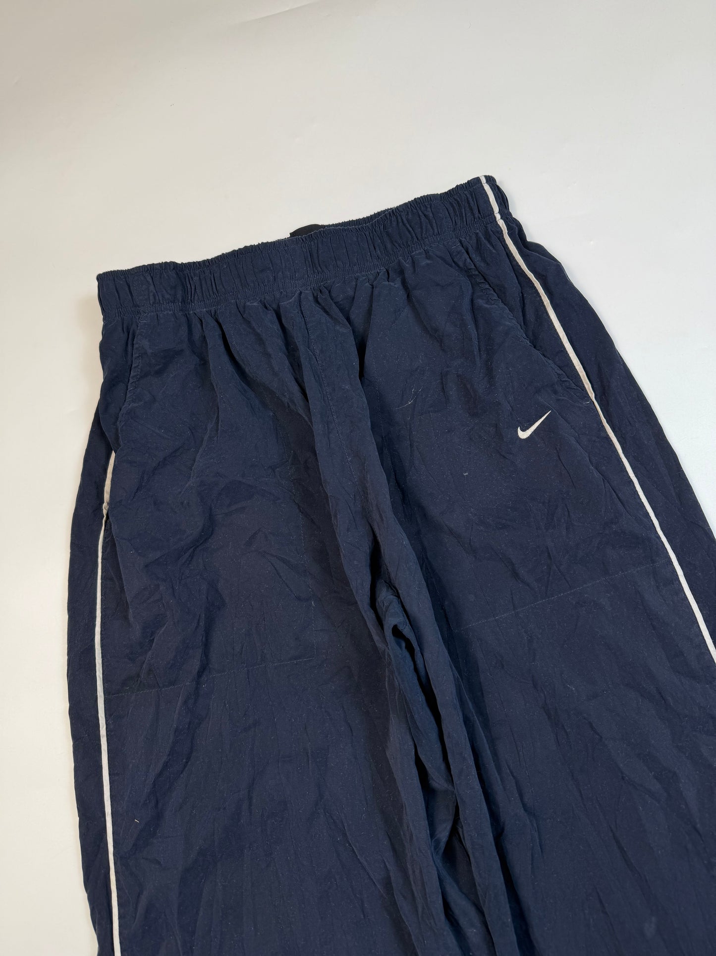 Vintage Nike mini swoosh baggy track pants (L)