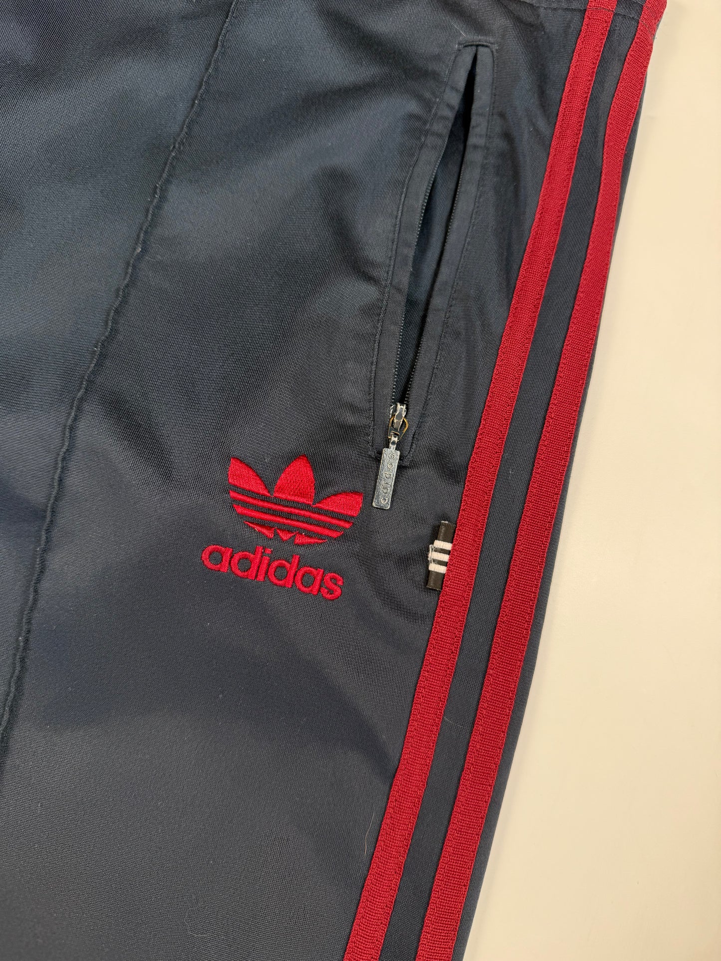 Vintage 90s Adidas originals baggy track pants (M)