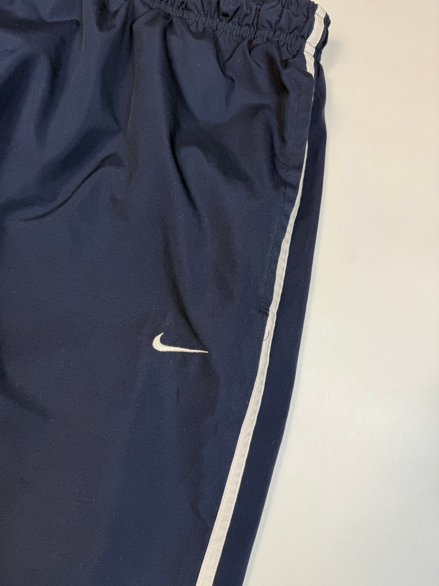 Vintage Nike side stripe baggy track pants (L)