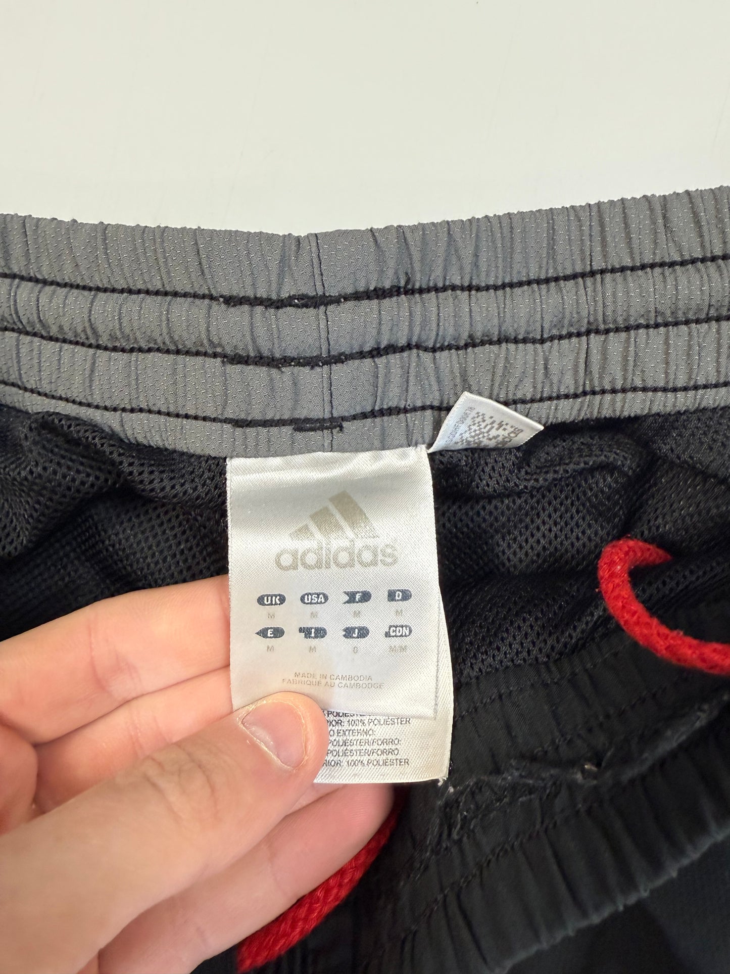 Vintage Adidas baggy track pants (M)