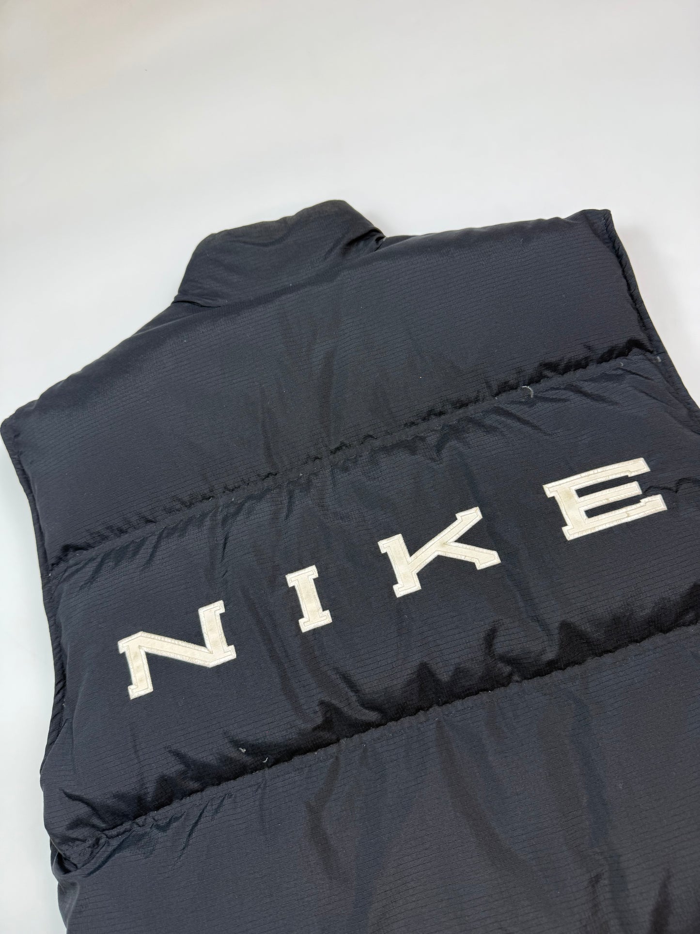 Vintage 90s Nike reversible spell out gilet puffer jacket (M)