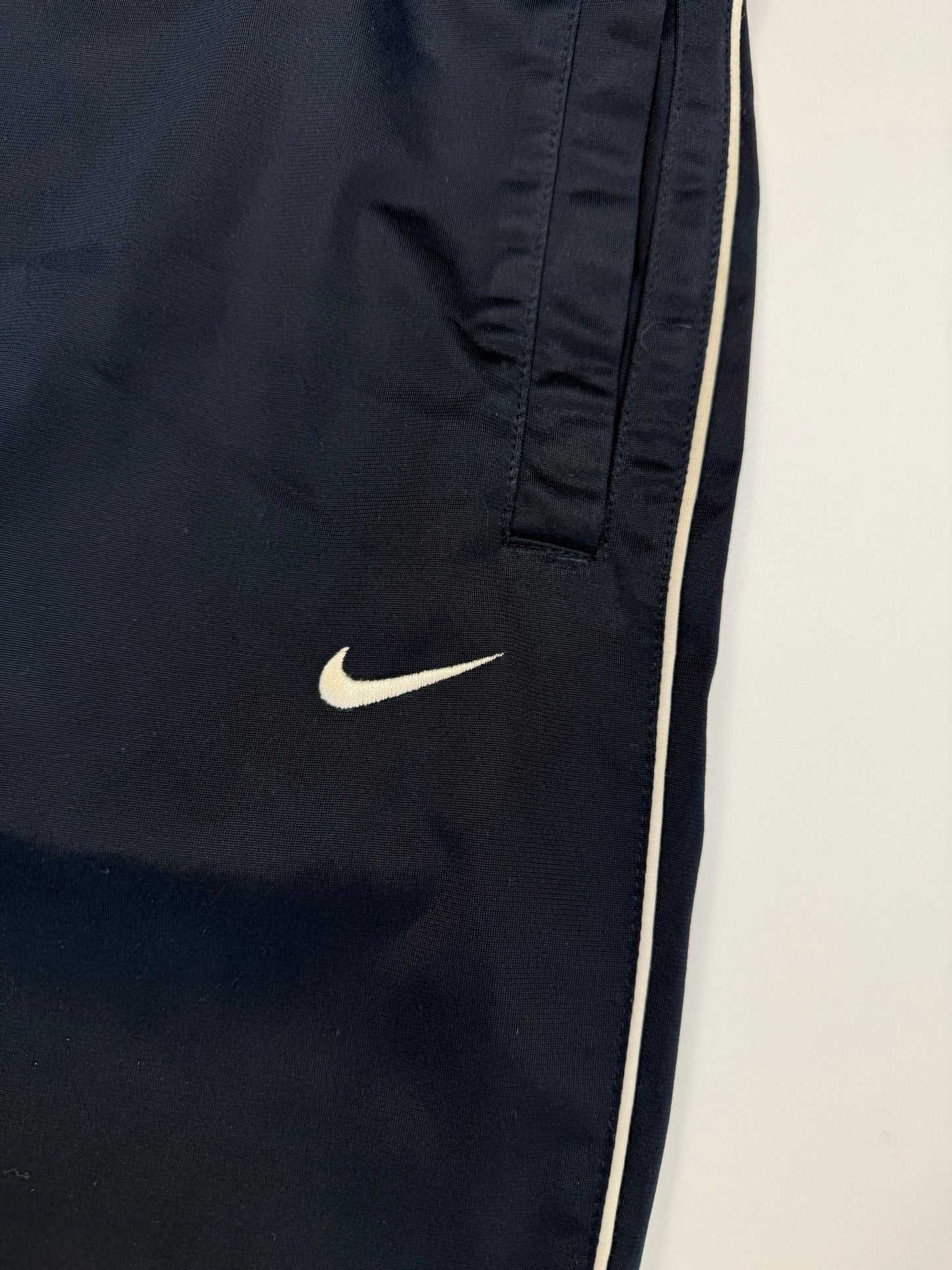 Vintage Nike mini swoosh baggy track pants (M)