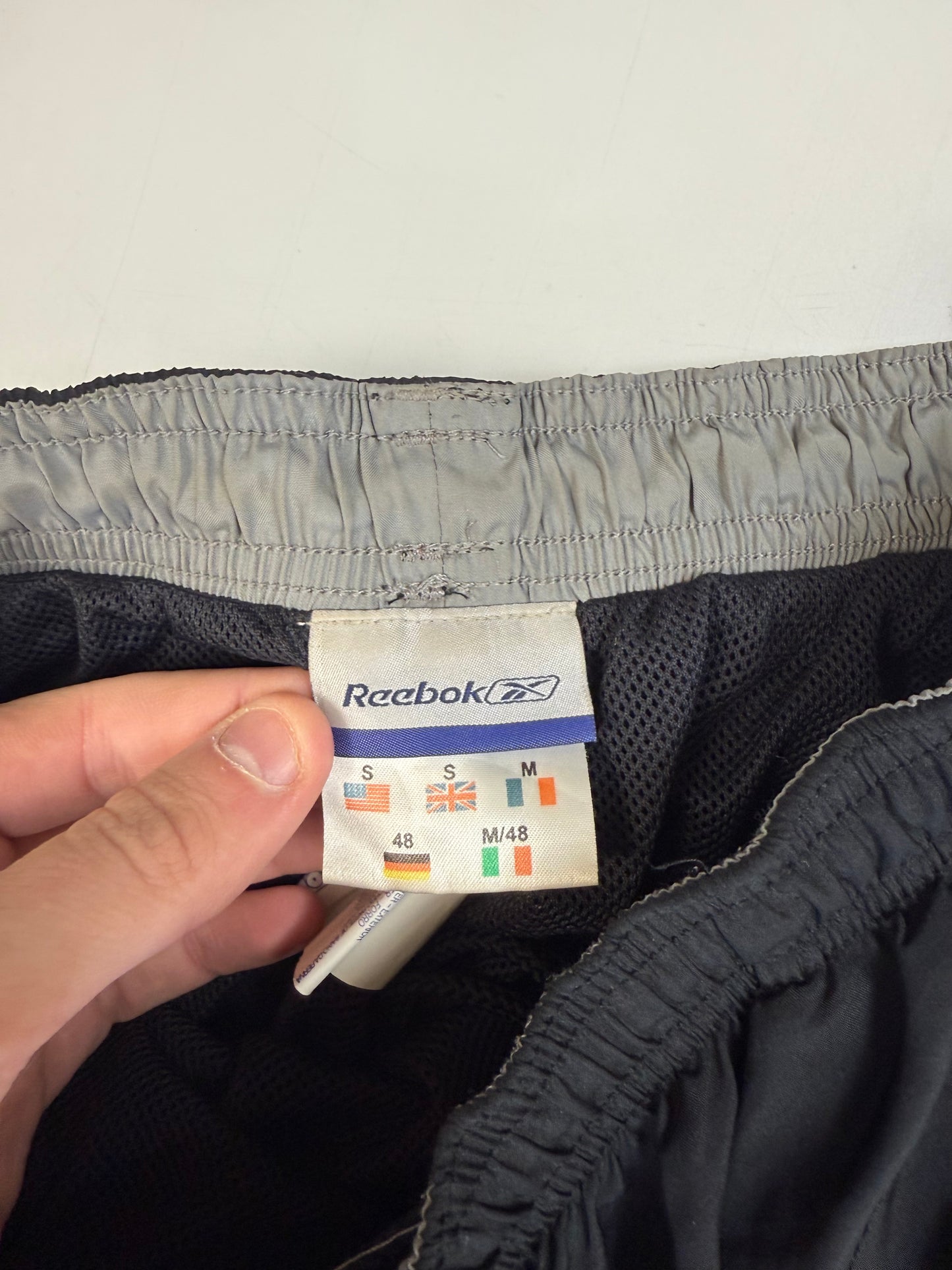 Vintage Reebok baggy track pants (S)