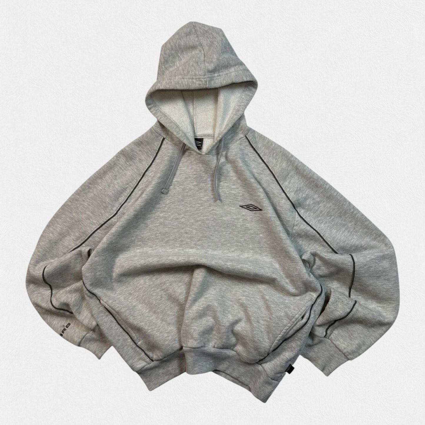 Vintage Umbro small logo hoodie (L)