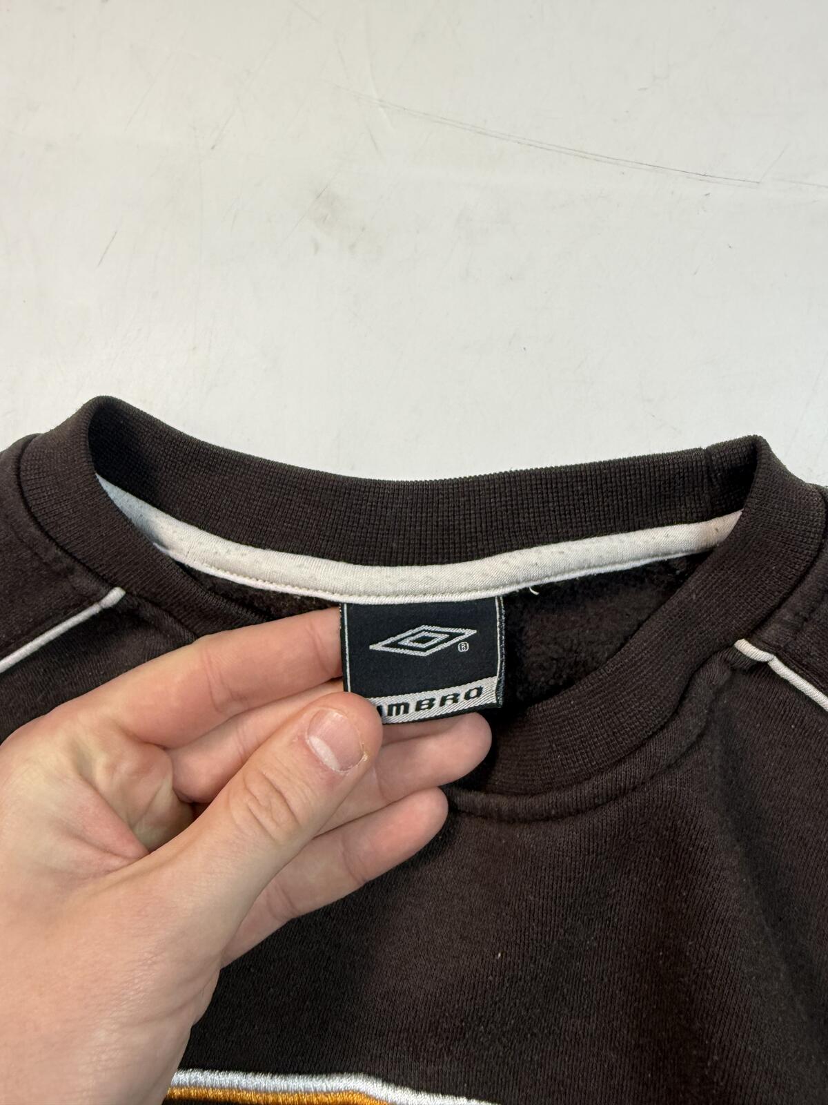 Vintage Umbro centre logo sweatshirt (M)
