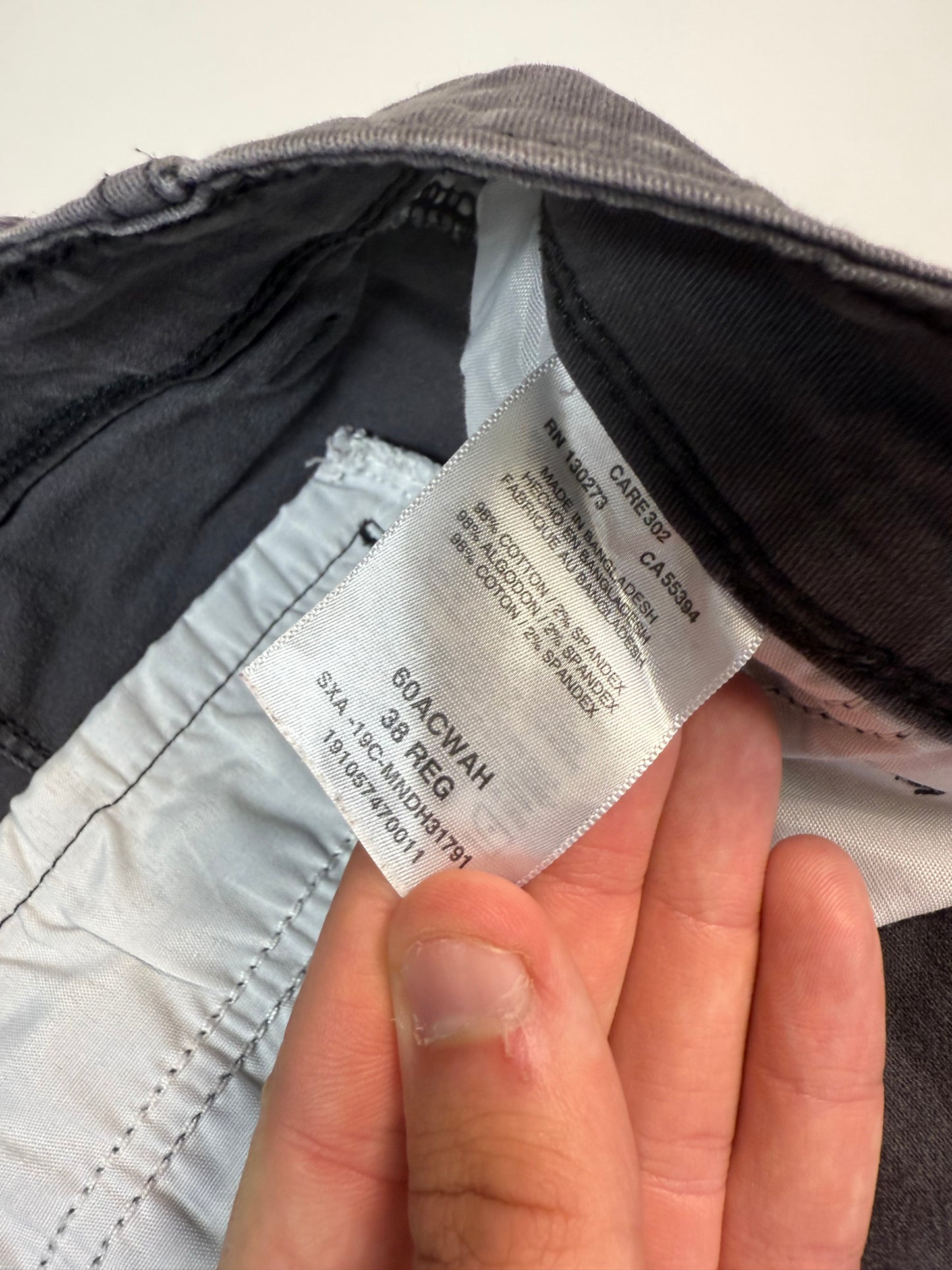 Vintage Wrangler baggy cargo shorts (W38)