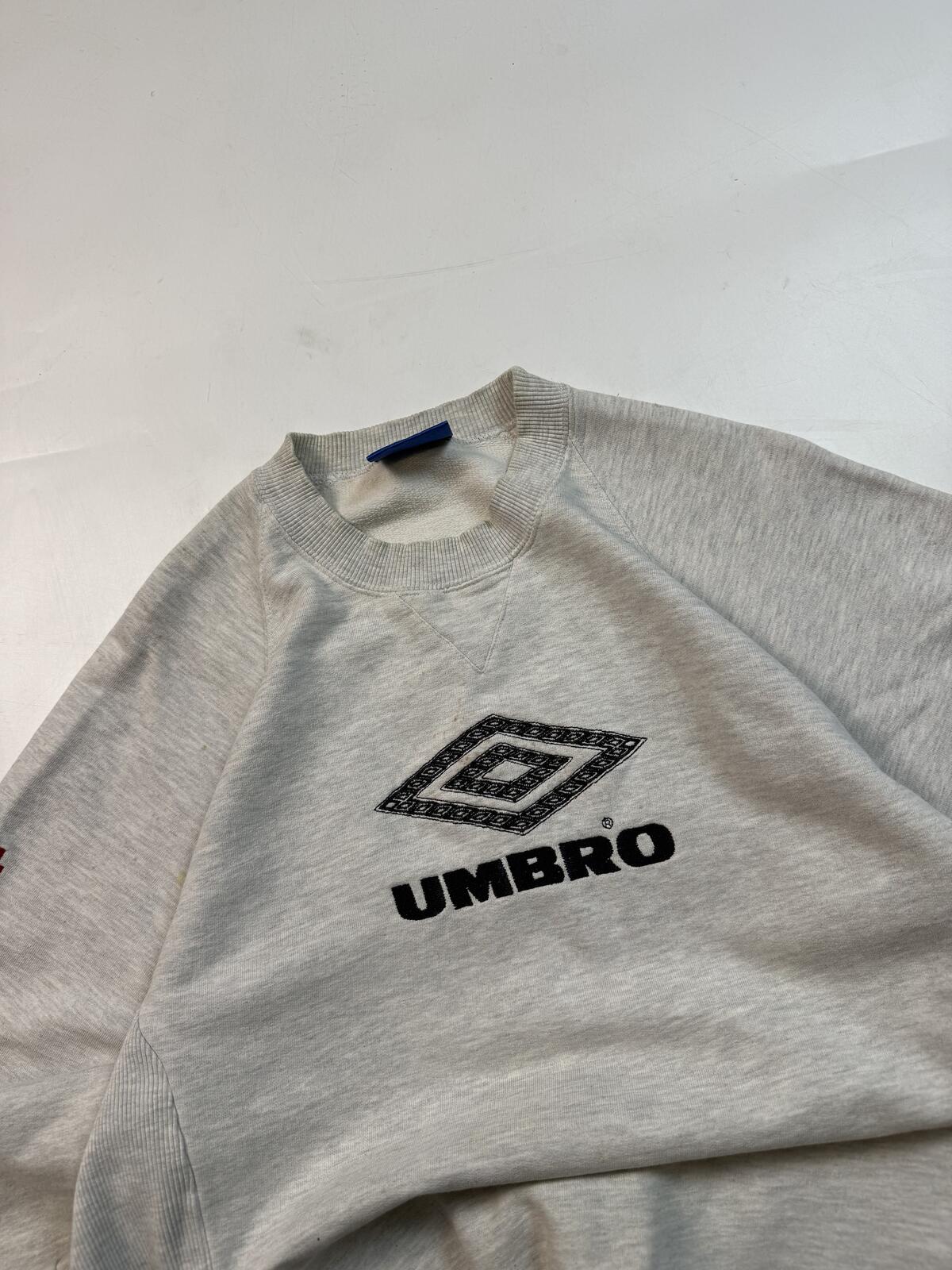 Vintage 90s Umbro pro training centre logo sweatshirt (L)