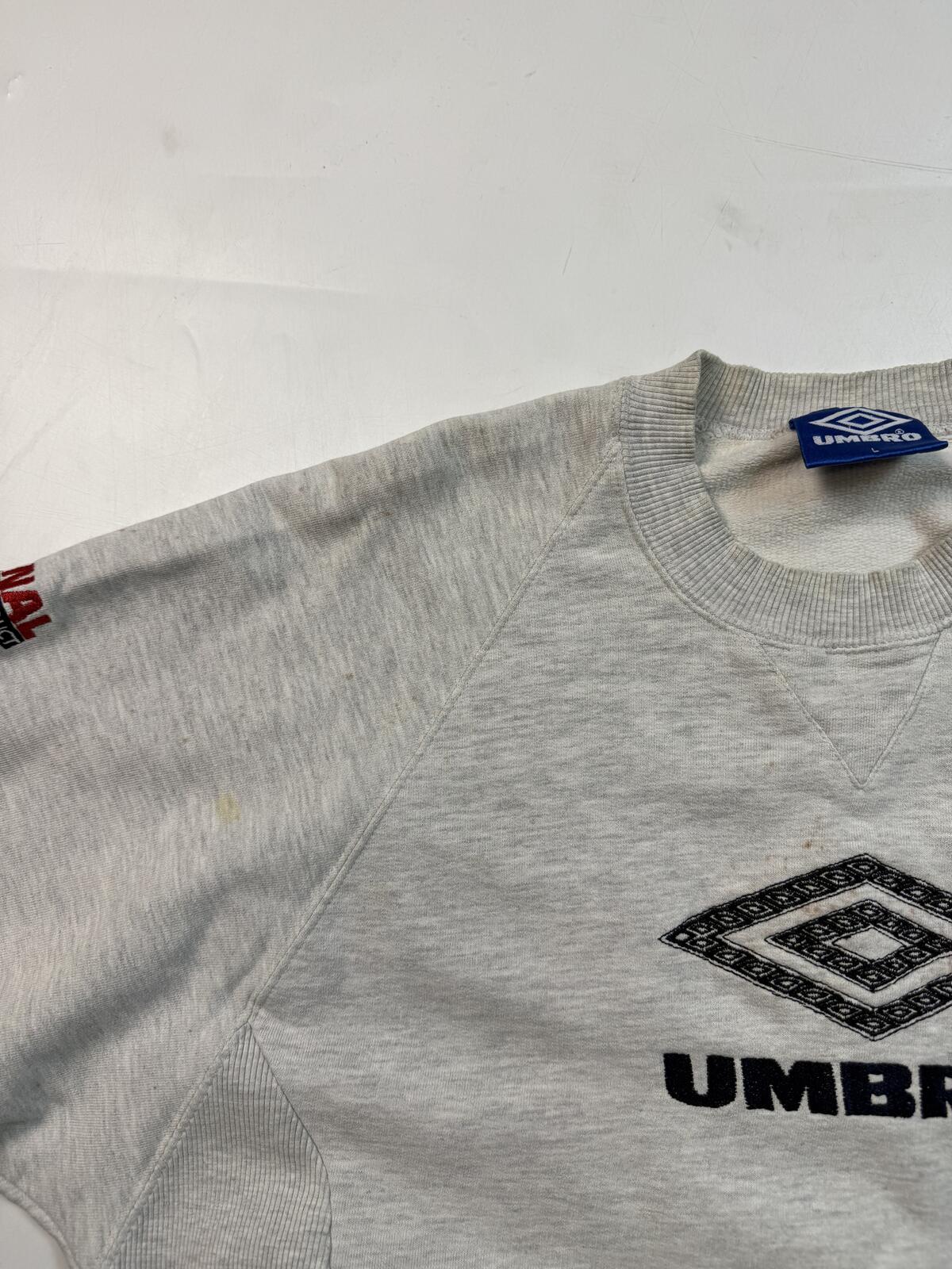 Vintage 90s Umbro pro training centre logo sweatshirt (L)