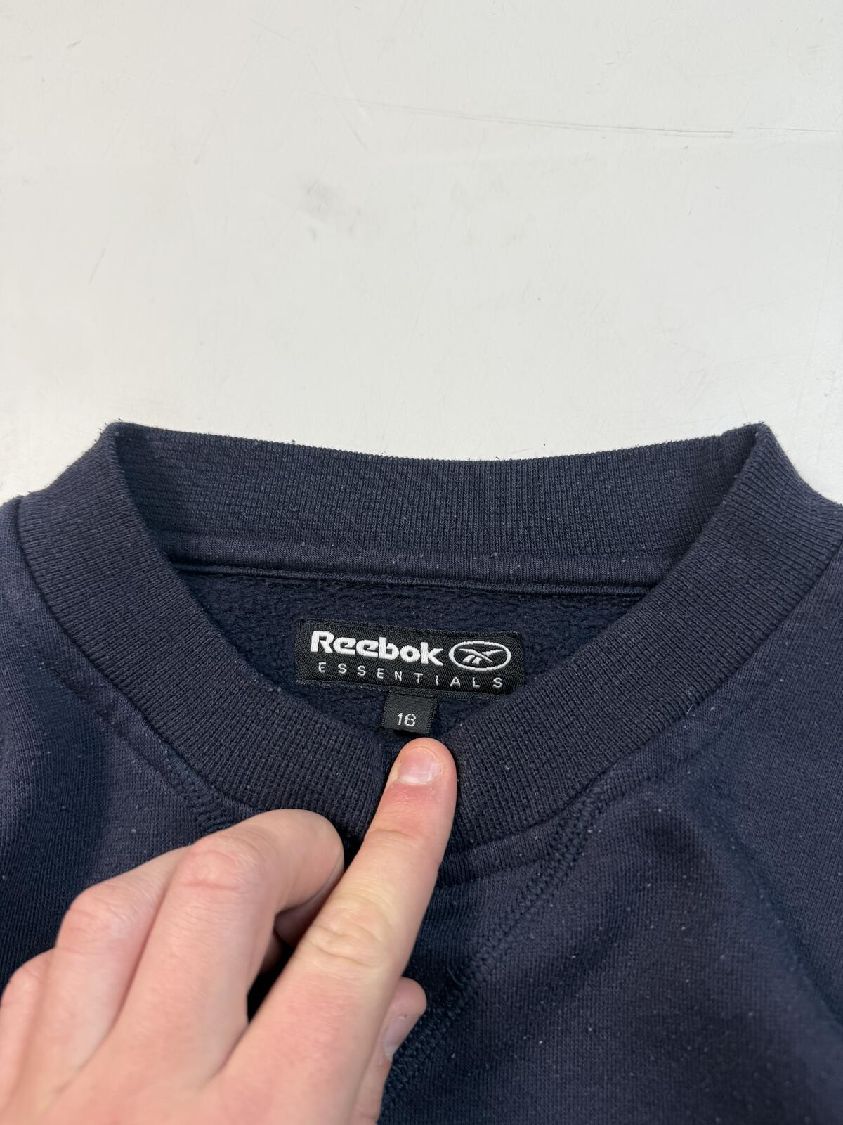 Vintage 90s reebok spell out sweatshirt (M)