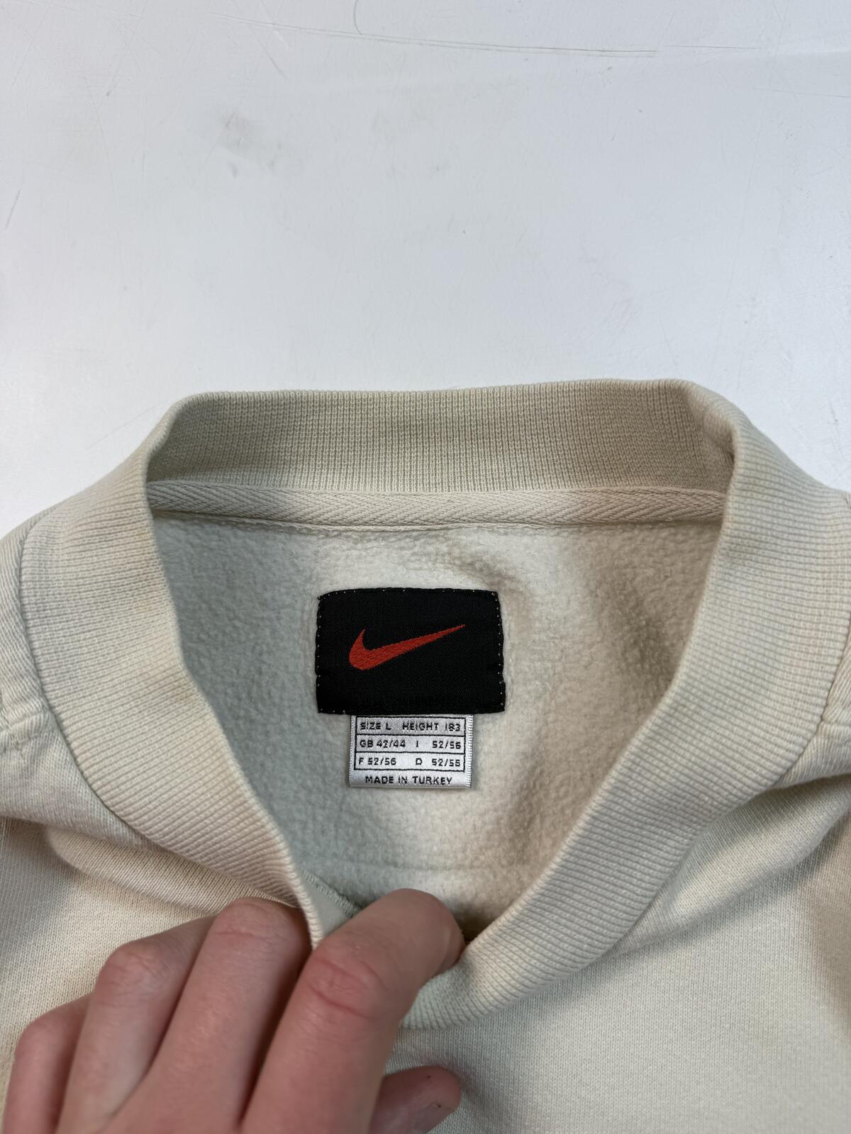 Vintage 90s Nike mini swoosh sweatshirt (L)