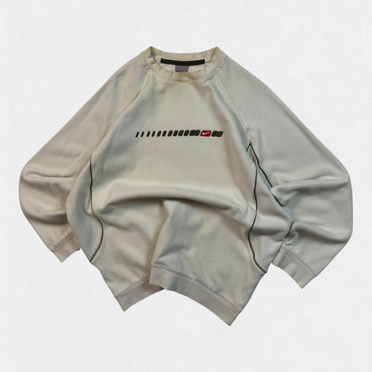 Vintage Y2K Nike centre logo sweatshirt (L)