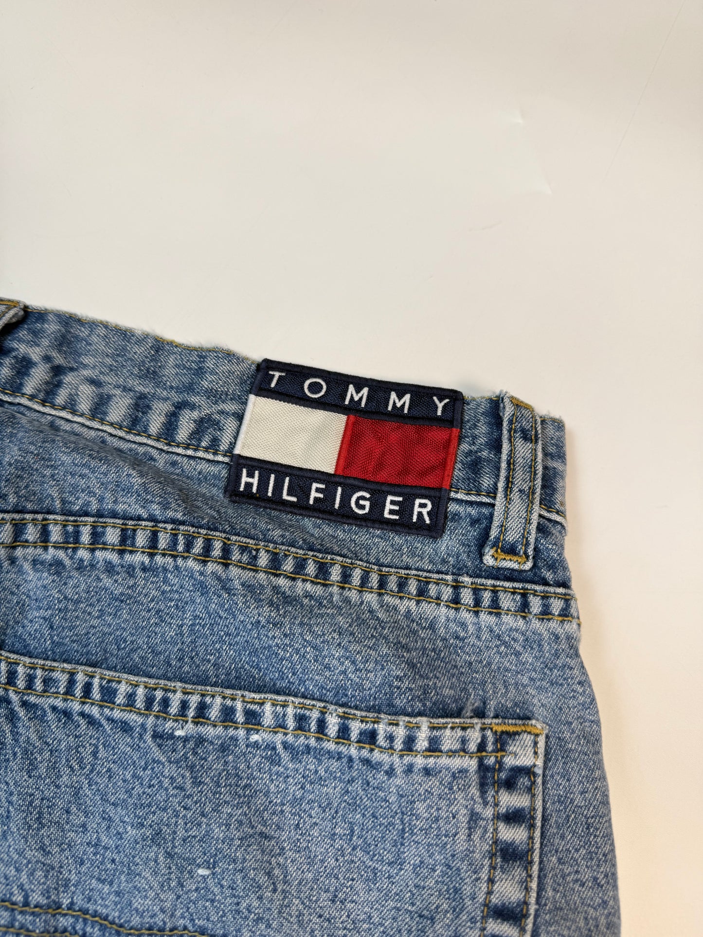 Tommy Hilfiger baggy jorts (W34)