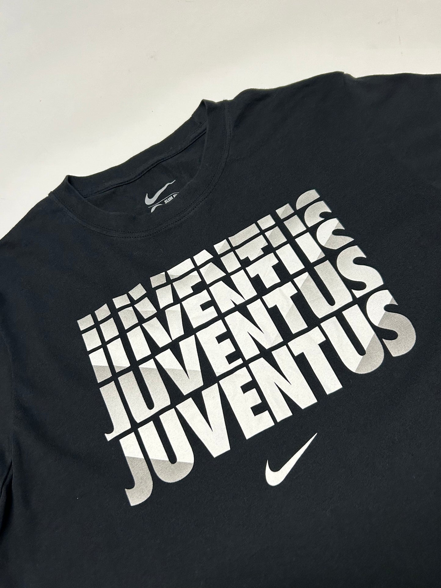 Nike Juventus spell out tee (L)
