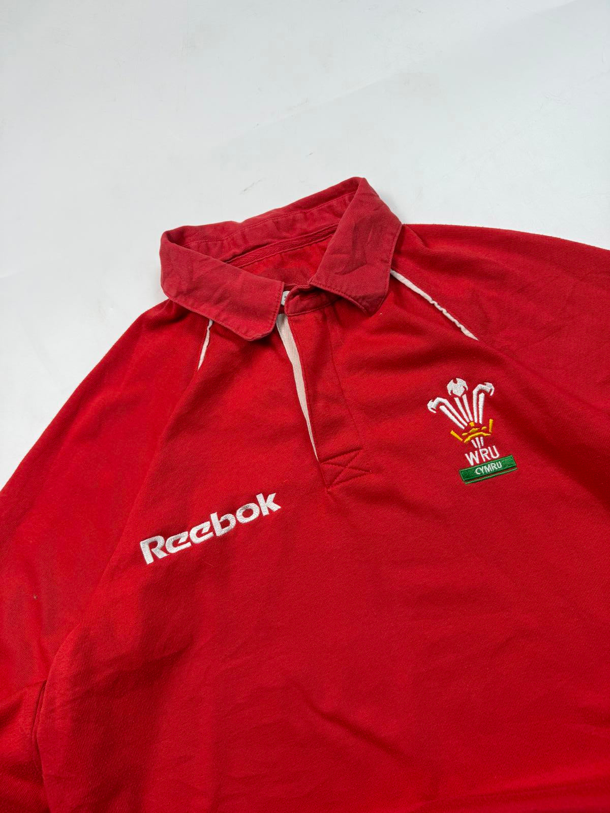 Vintage Wales 2001/02 Reebok rugby shirt (S)