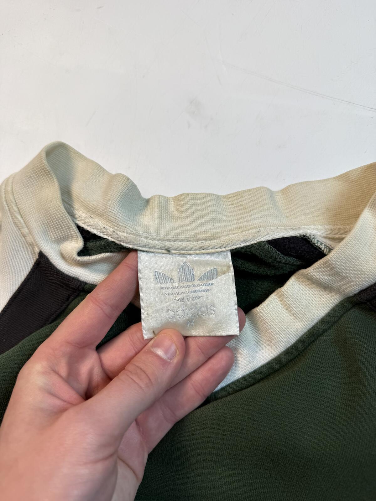 Vintage 90s adidas originals sweatshirt (M)