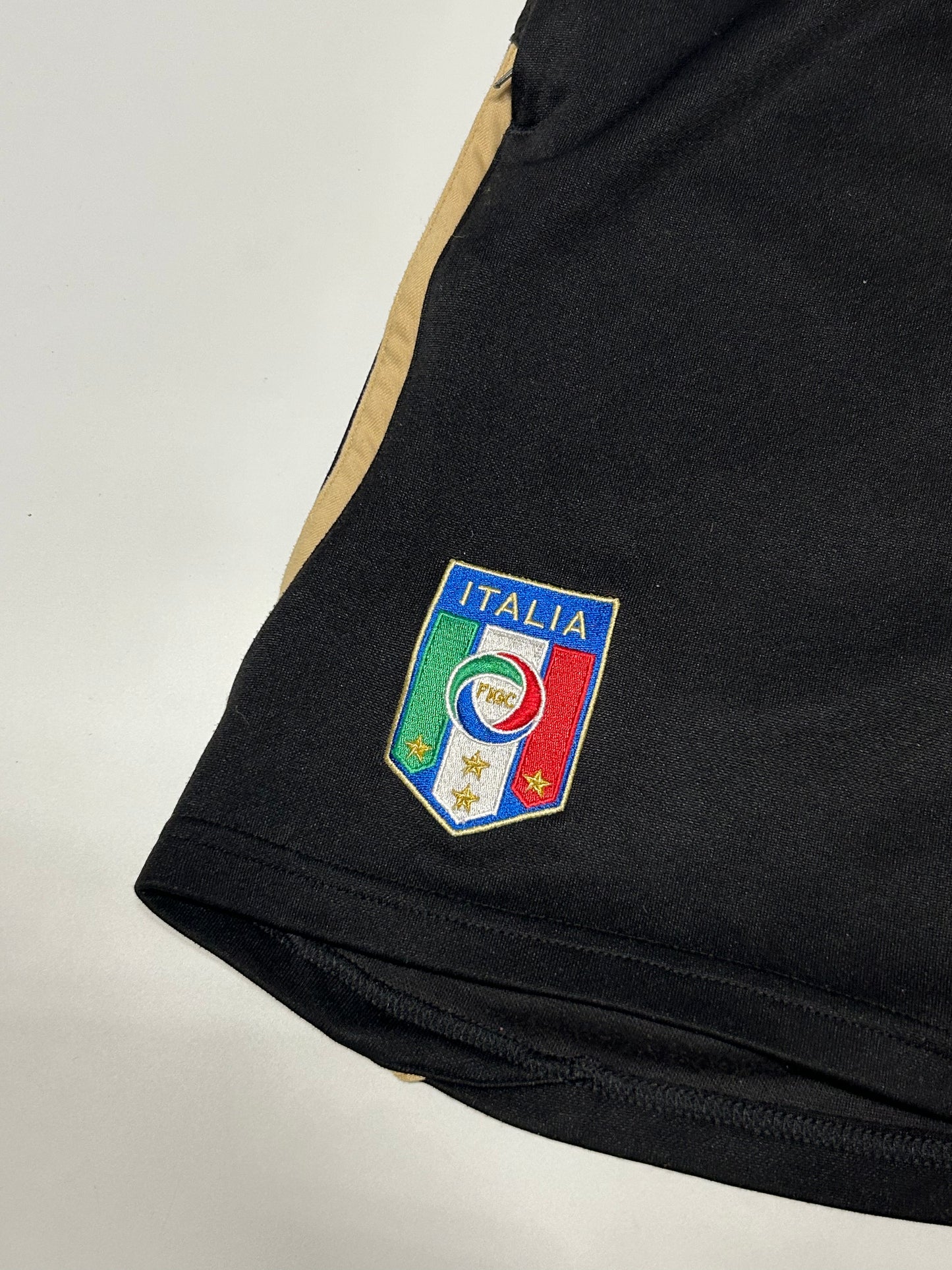 Italy Puma 2003-04 goalkeeper football shorts (L)