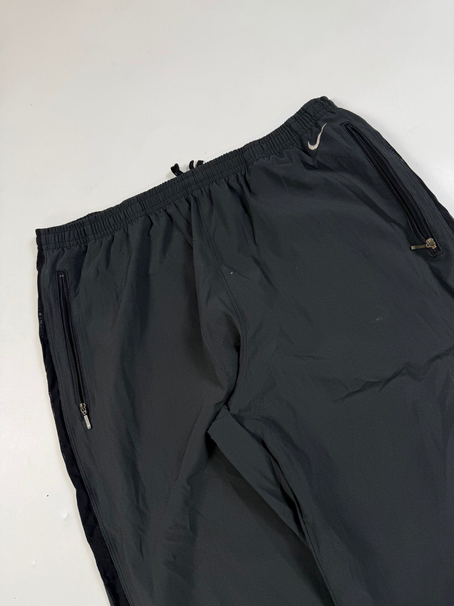 Vintage Nike baggy track pants (L)