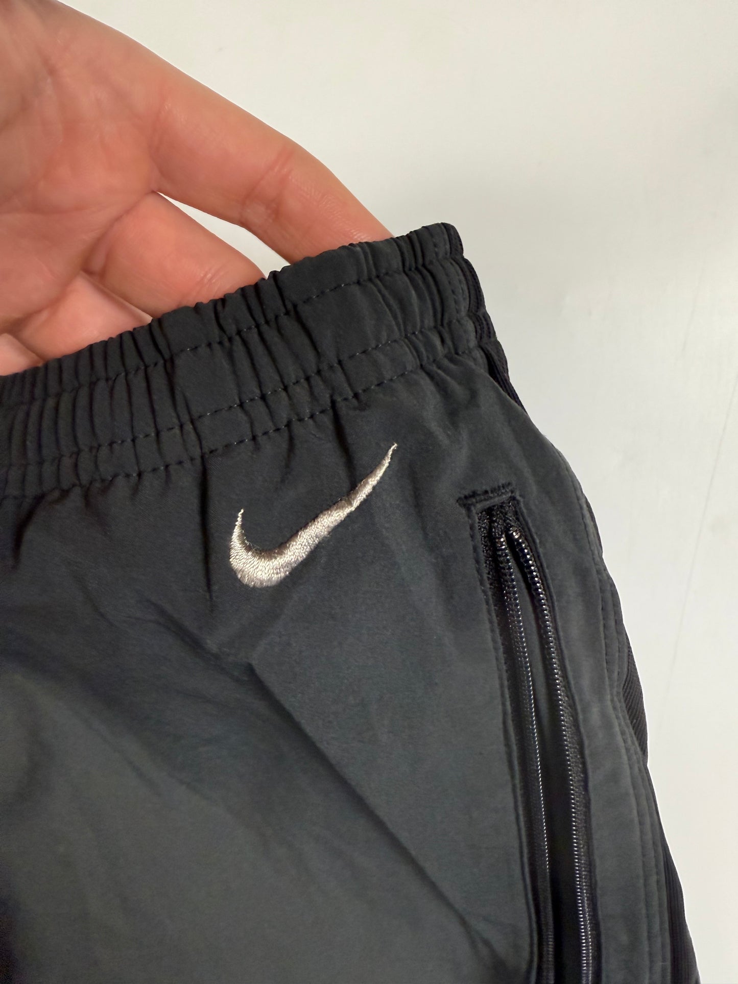 Vintage Nike baggy track pants (L)