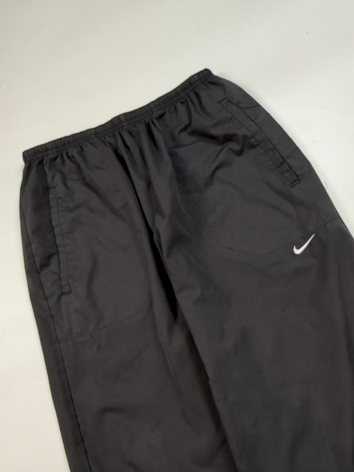 Vintage 90s Nike baggy track pants (S)