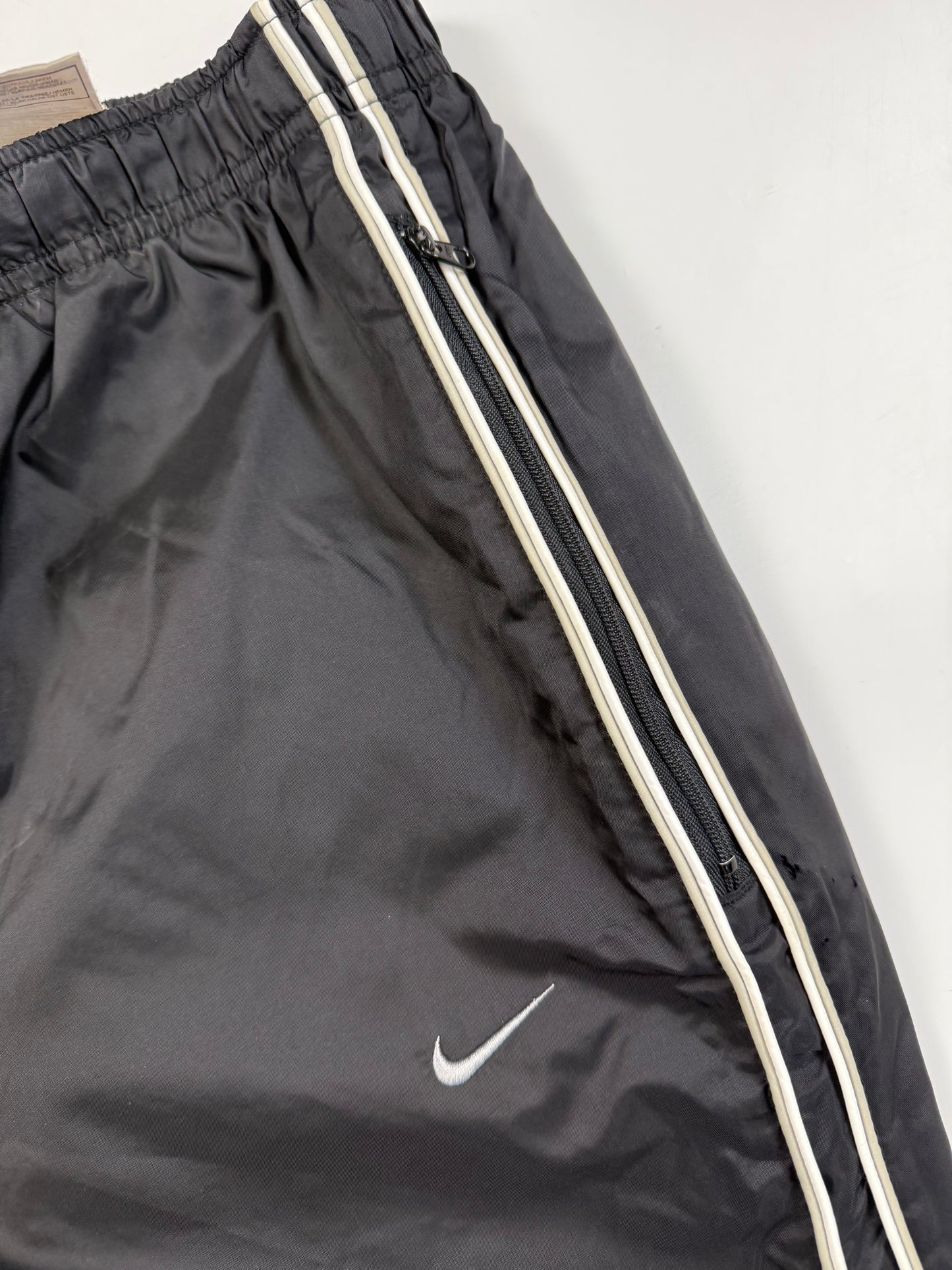 Vintage Nike side stripe baggy track pants (L)