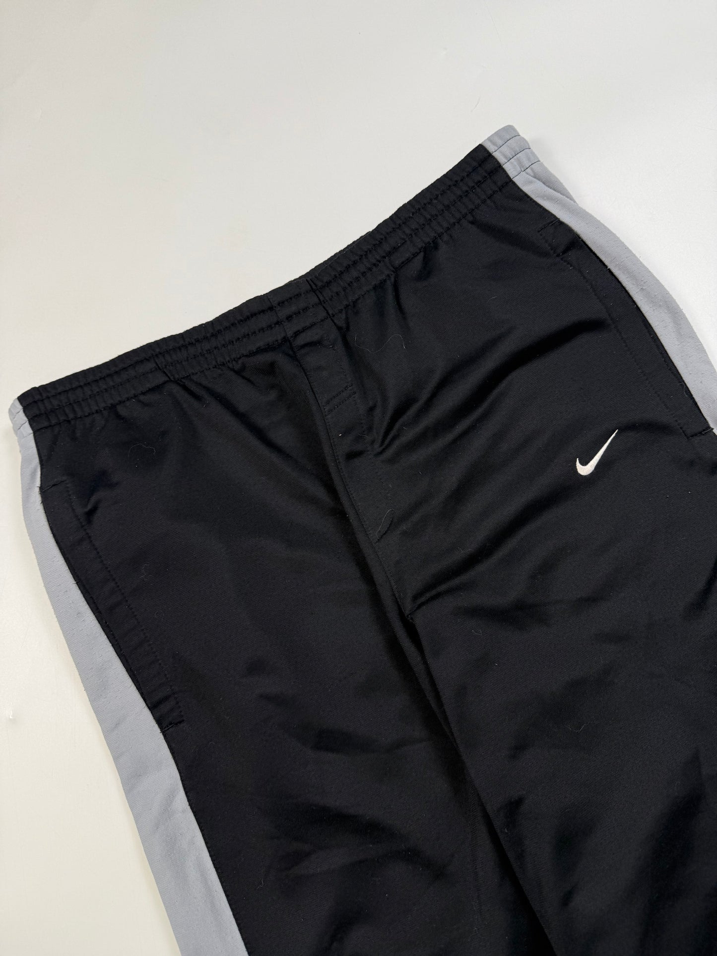 Vintage Nike side stripe track pants (M)