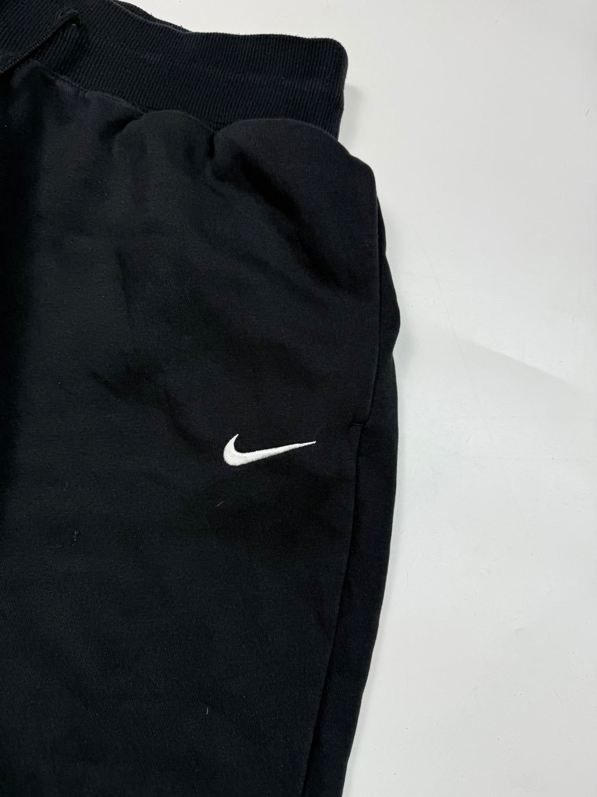 Nike mini swoosh baggy joggers (M)