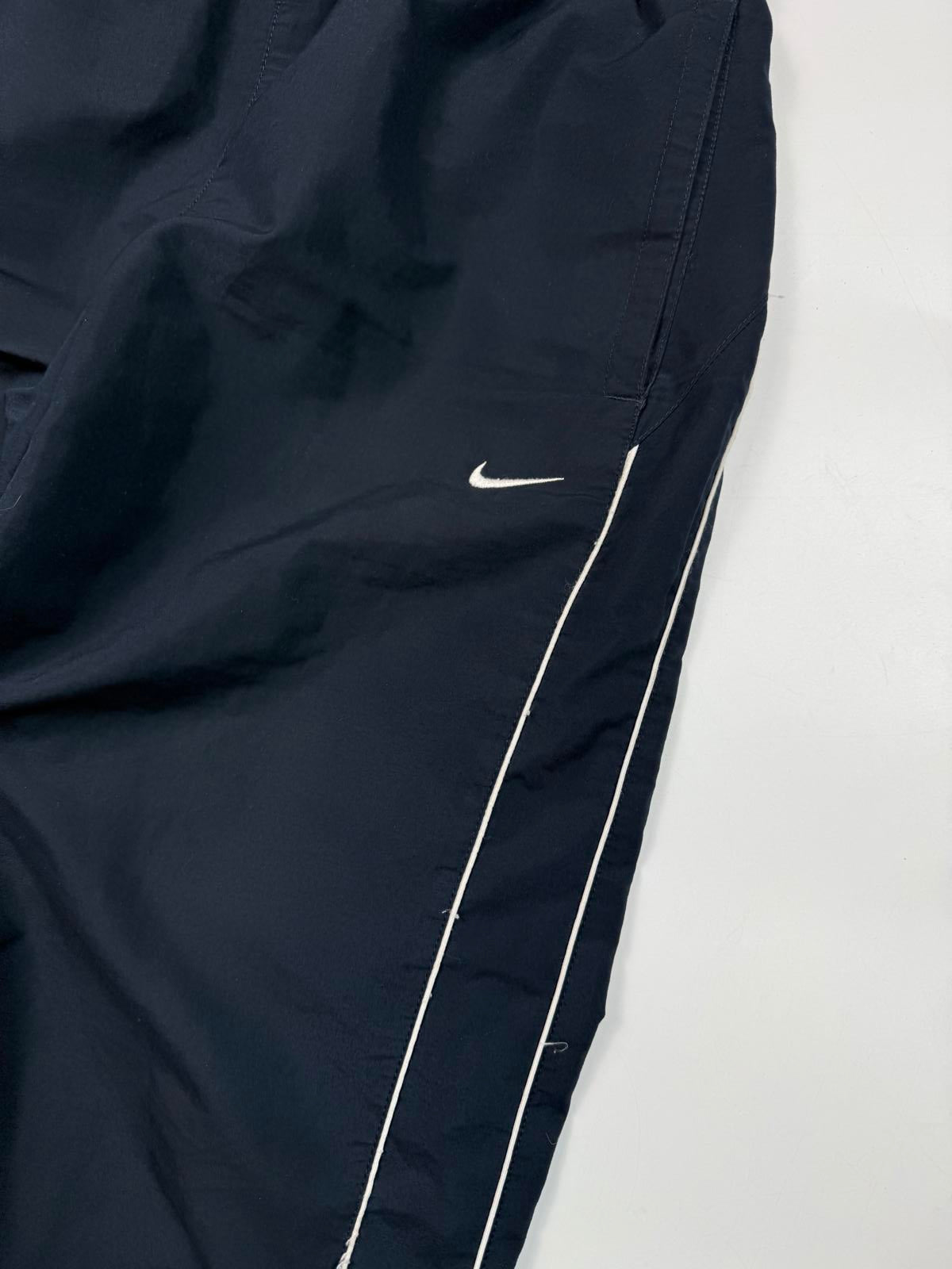 Vintage Nike baggy track pants (S)