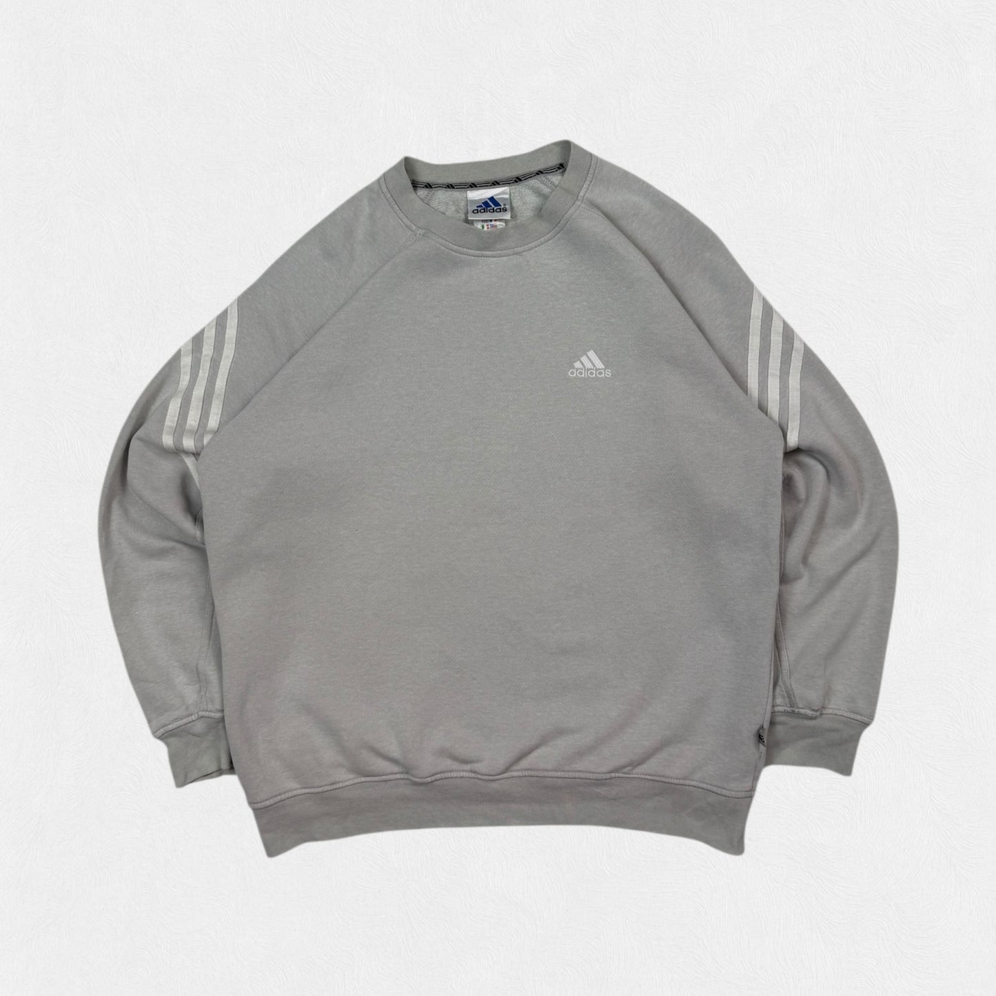 Vintage Adidas small logo sweatshirt (M)