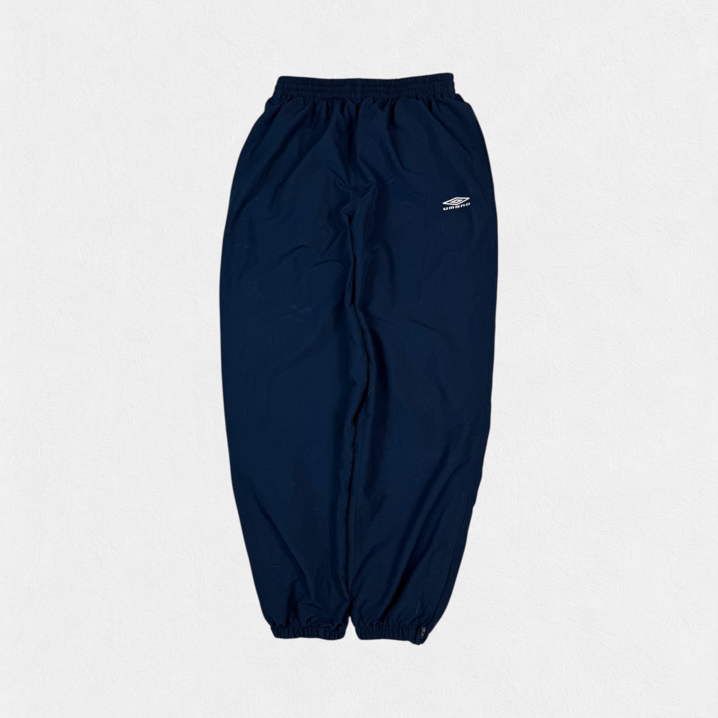 Vintage Umbro baggy track pants (L)