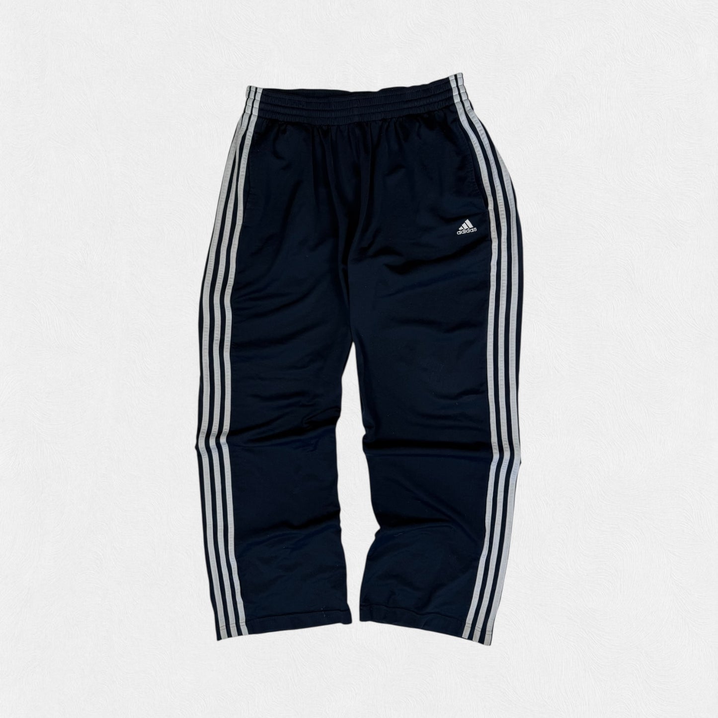 Vintage Adidas baggy track pants (L)
