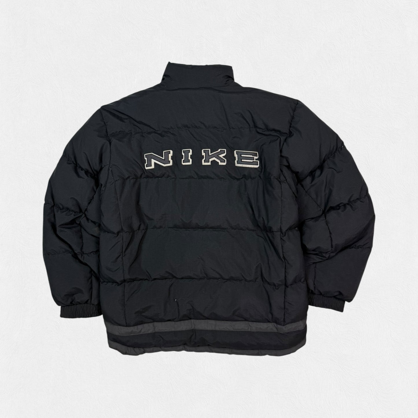 Vintage 90s Nike spell out reversible puffer jacket (S)