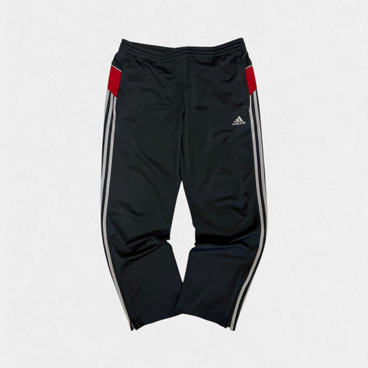 Vintage Adidas baggy track pants (S)